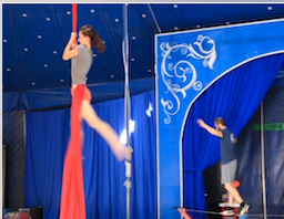 Spectacle de de mât chinois "Chemin" par la compagnie Nexus à Flers