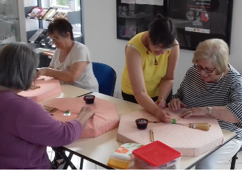 Atelier dentelle : "Initiation à la dentelle aux fuseaux" à La Maison des Dentelles