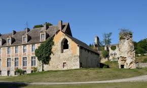 Eure, Normandie, Abbaye de Mortemer, fantômes en famille