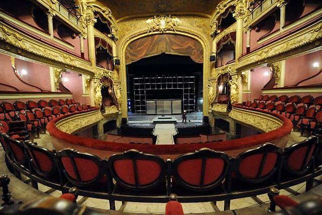 theatre a l italienne le trident.jpg